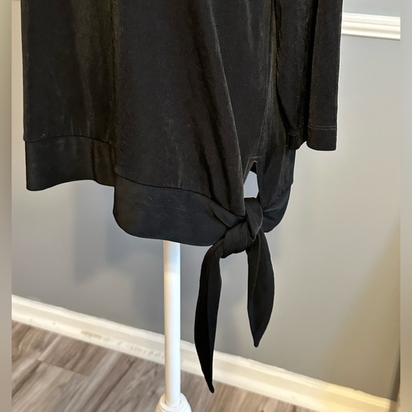 Chico's Travelers Black Blouse Top Shirt with Waist‎ Tie US Size Medium - Picture 2 of 6